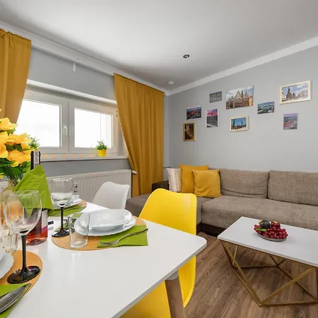 Апартаменты Market Square Corner Kuznicza By Renters *