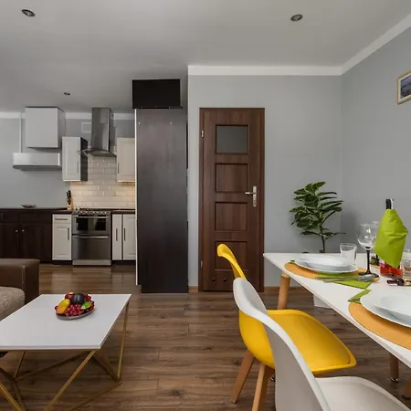 Market Square Corner Kuznicza By Renters Апартаменты *